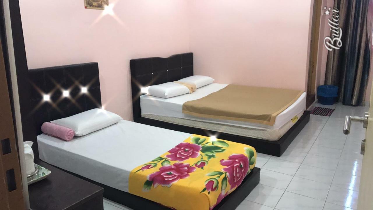 Mikraj Hotel Kuala Besut Exterior foto
