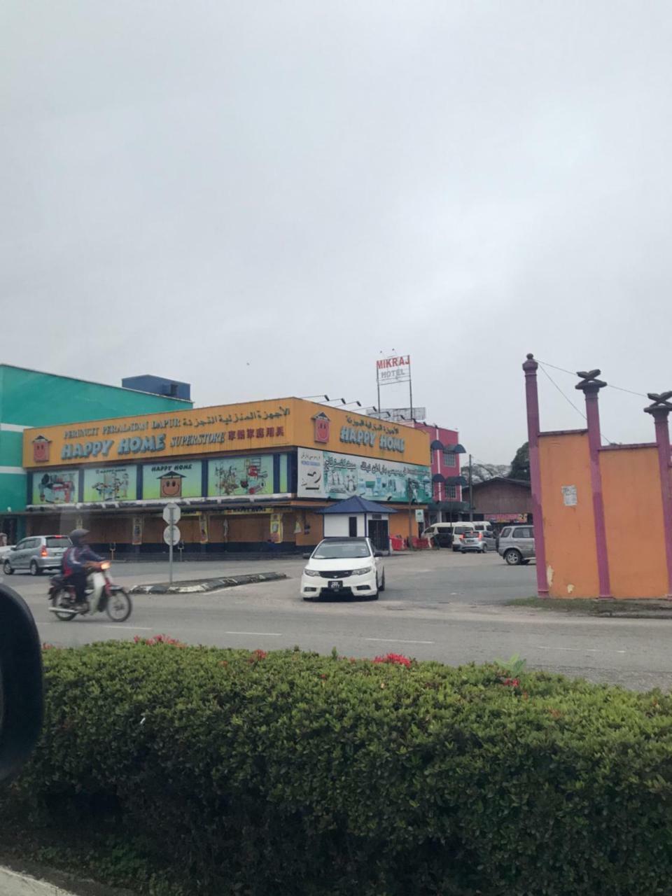 Mikraj Hotel Kuala Besut Exterior foto